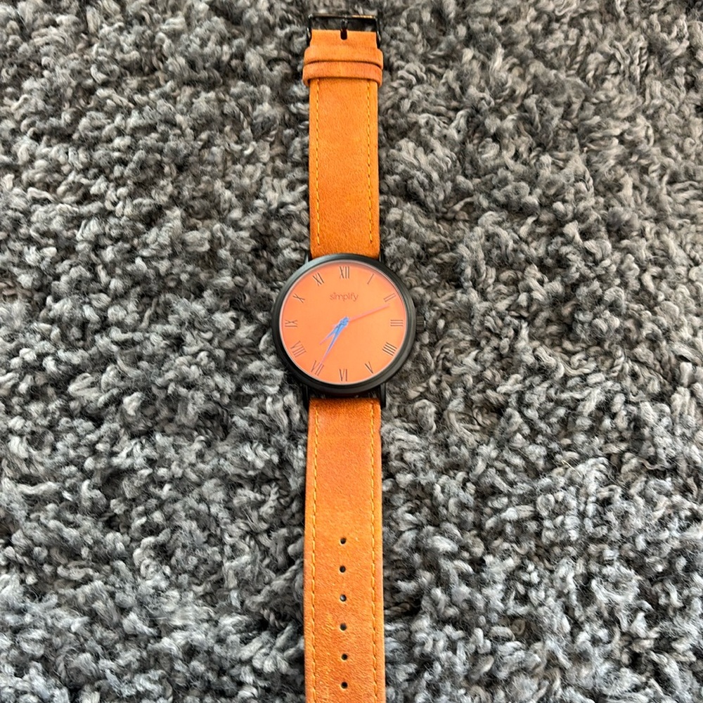 NWT Unique Unisex Simplify watch. ORANGE FACE, BLUE hands, BLACK #️⃣